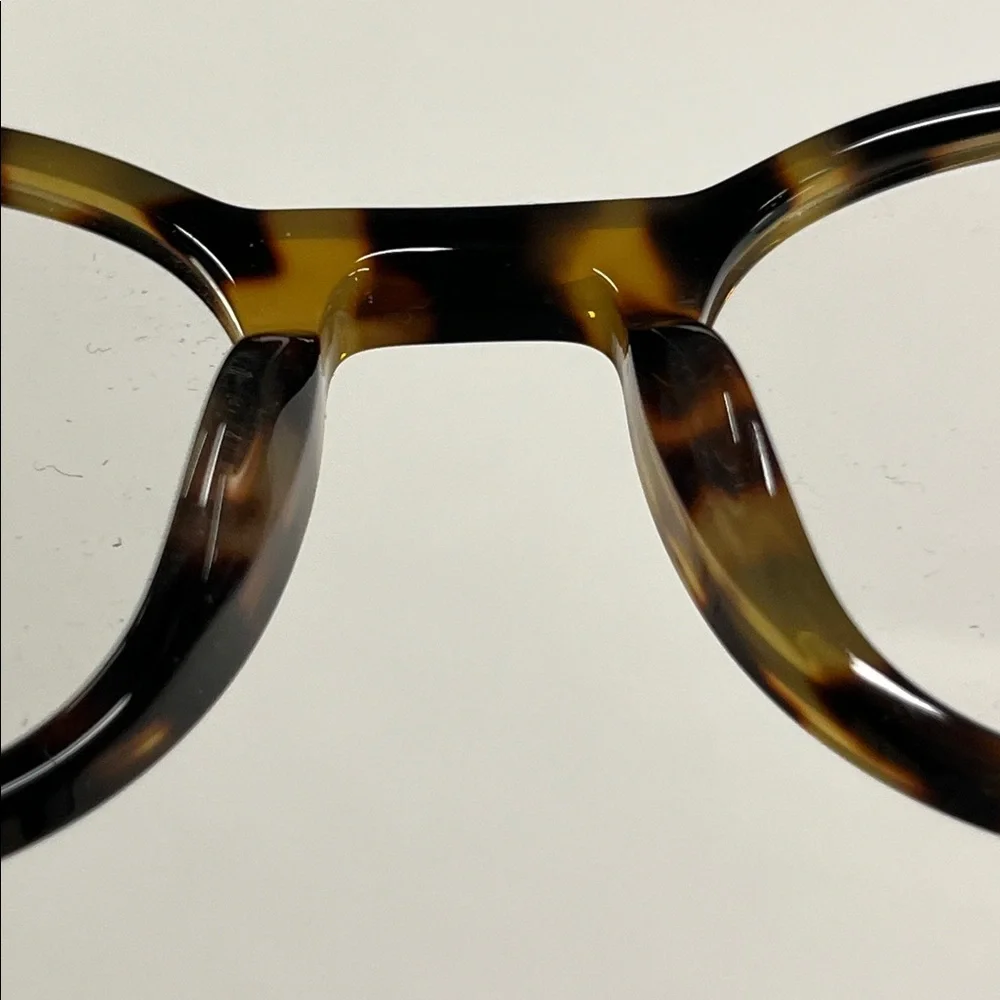 Moschino NWOT Preppy Collegiate 48-20-145 Round Brown Tortoise Eyeglass Frames